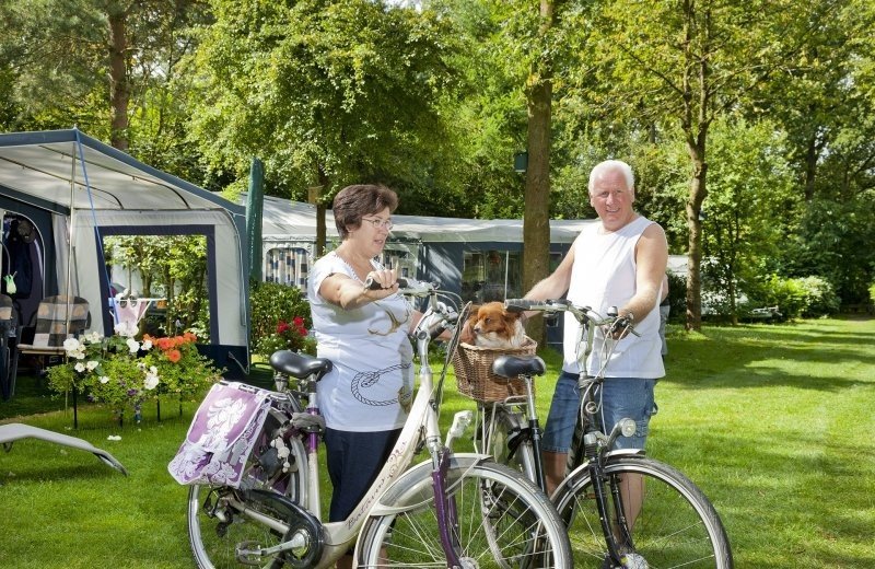 Geräumige Stellplätze